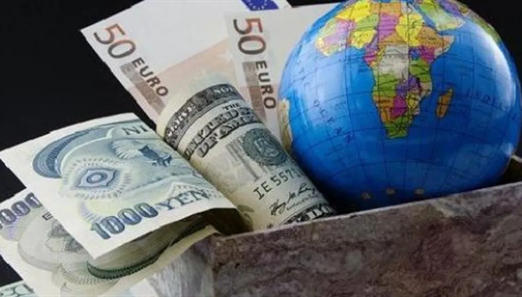 بين أزمة رسوم ترامب الجمركية وأزمتي 2008 وكوفيد-19... ما الفارق؟