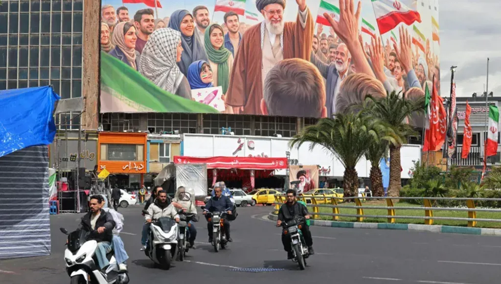 Le long arc politique de l'Iran : Pouvoir, paradoxe et escalade régionale