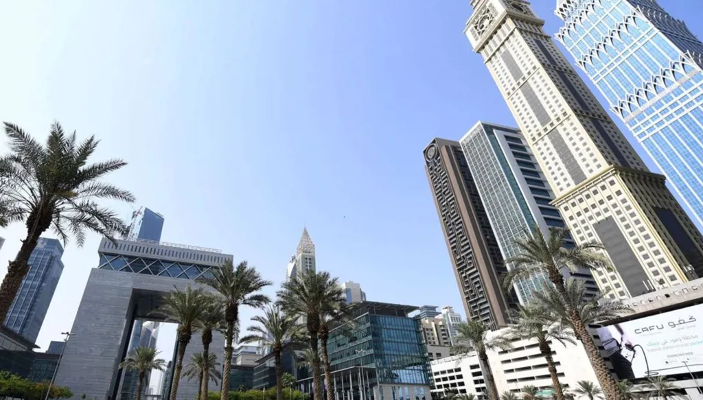 اقتصاد الإمارات ينمو 6.2% في 2025 بدعم من القطاعات غير النفطية