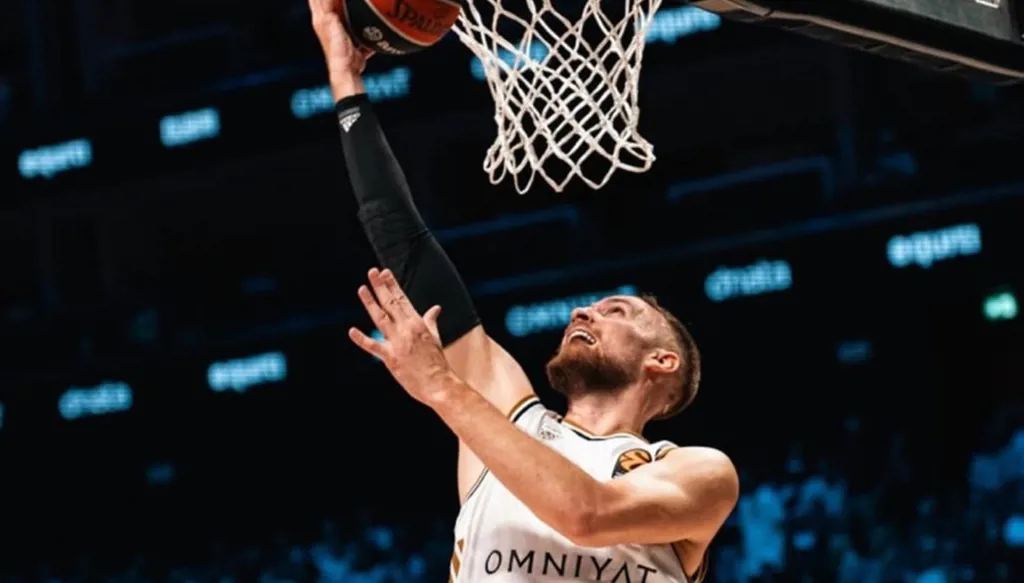 دبي لكرة السلة يستضيف باسكونيا في مواجهة مصيرية ضمن الجولة 30 من الـ"يوروليغ"