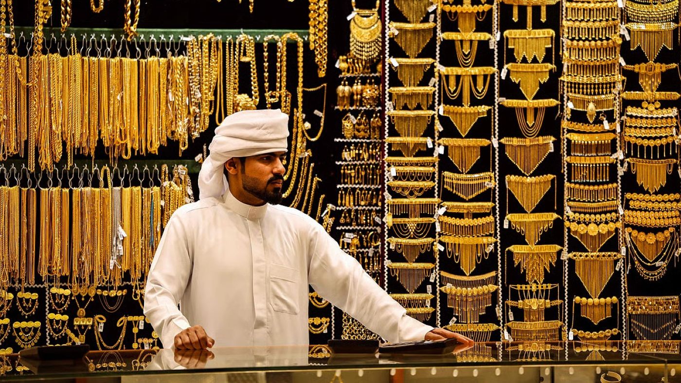 تجارة الذهب في الإمارات... كيف يتحوّل المعدن المخزّن إلى تمويل للشركات؟