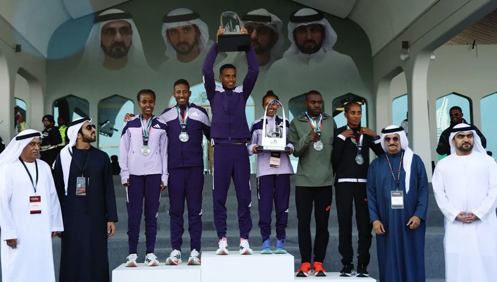 بمشاركة 20 ألف عداء... اختتام حافل لماراثون دبي 2026