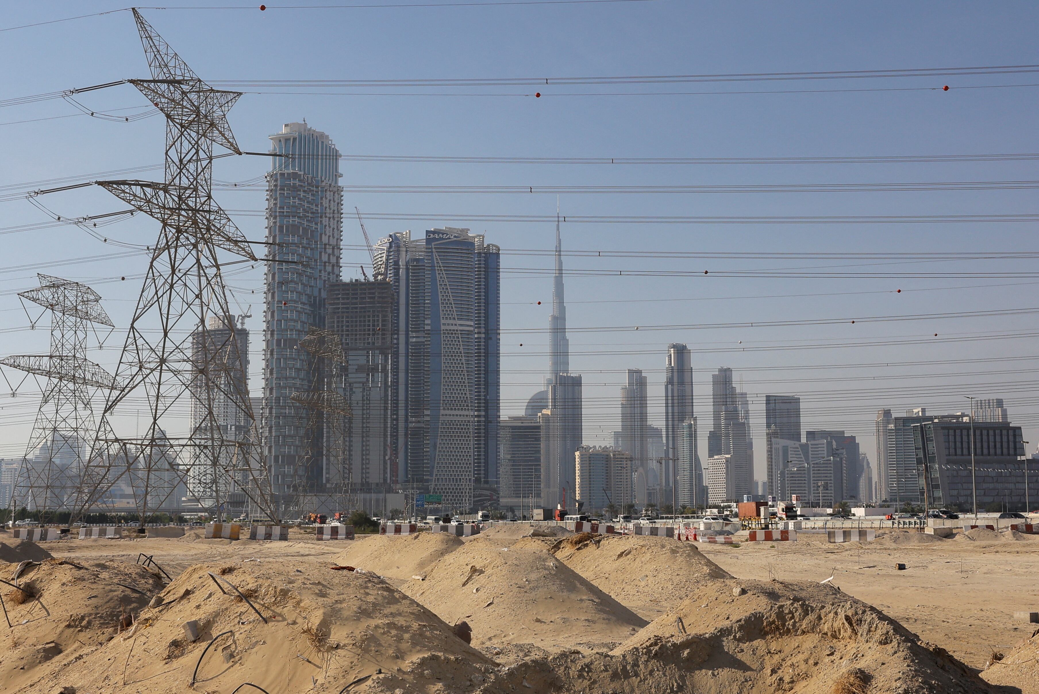 العقارات واعمال البناء في دبي – رويترز