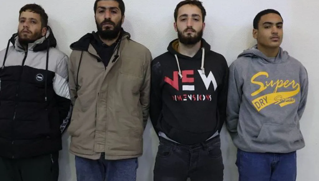 "داعش" يطل برأسه في مقام السيدة زينب... صراع قديم وأجندات مستقبلية