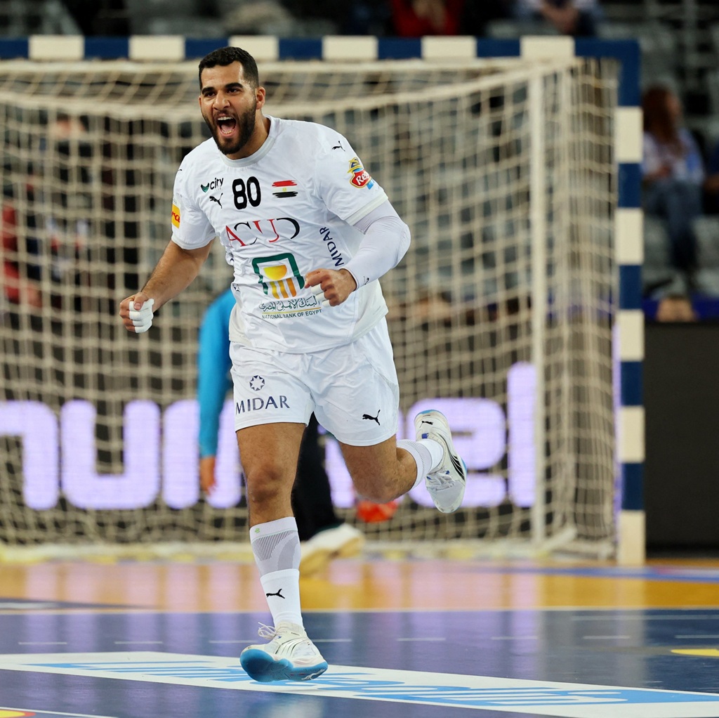 مواجهة مُرتقبة بين مصر وتونس في النهائي. (وكالات)