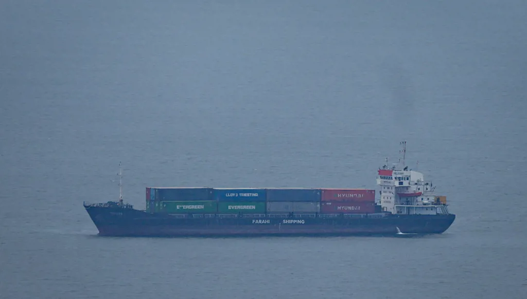 Hopes rise for renewed talks as US military says Iran blockade is in force