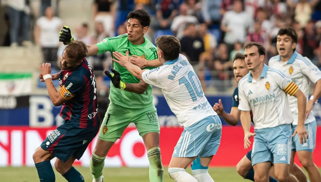 عقوبة قاسية ضد حارس مرمى ريال سرقسطة بعد شغب الديربي