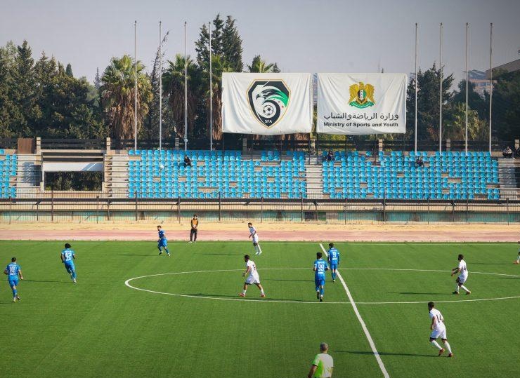 من إحدى مباريات الدوري السوري لموسم 2025-2026.