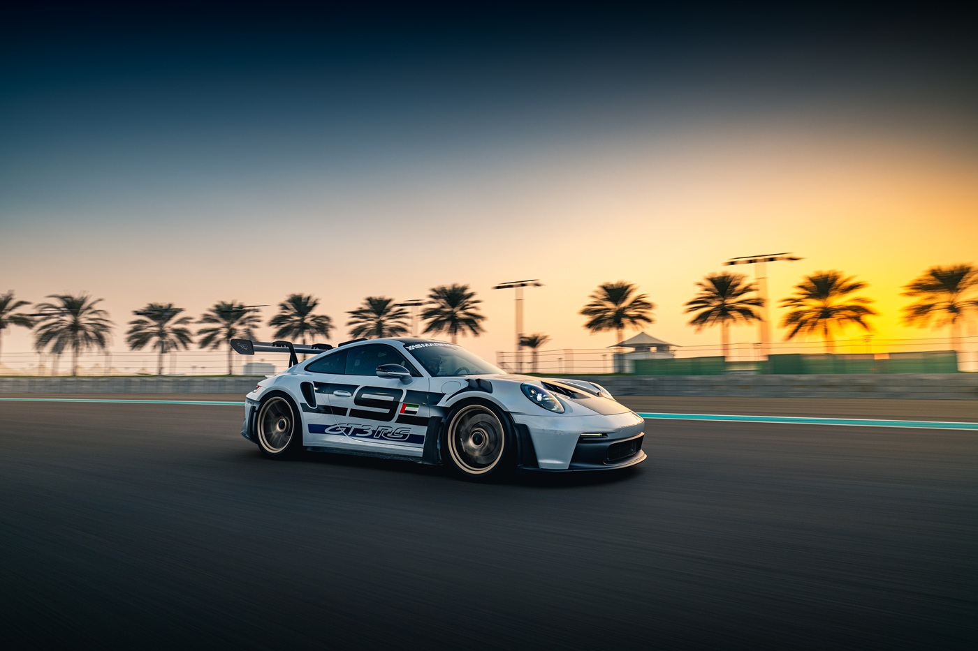 بورشه 911 GT3 RS.