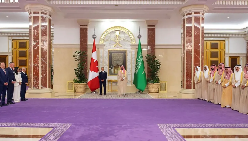 كارني يختتم زيارته للسعودية باتفاقات لتعميق الشراكة في قطاعات استراتيجية