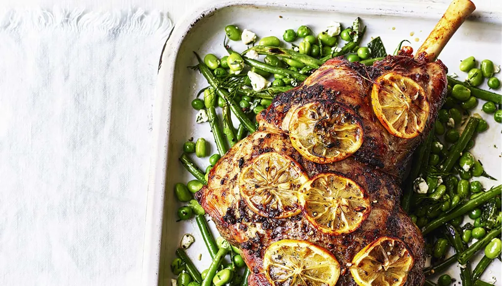 غداء الفصح... فخذ خروف مشوي محشو بجبنة الفيتا والزيتون والفستق