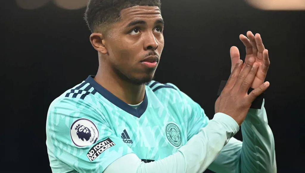 رابطة الدوري الإنكليزي ترفض العنصرية ضد فوفانا