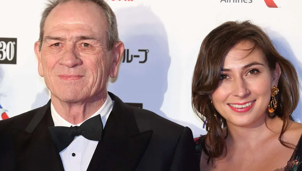 العثور على جثة فيكتوريا ابنة تومي لي جونز في أحد فنادق سان فرانسيسكو