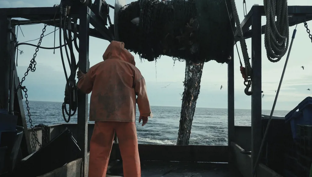 النروجية بييرك تحملنا إلى أقاصي العالم: هل أنجزتُ فيلماً عن آخر قرى الصيد؟