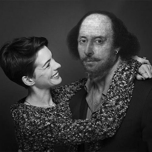 صورة مركّبة لـ آن هاثاواي مع شيكسبير (إنترنت)