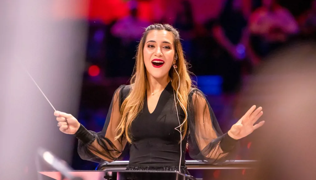 سمفونية تُحلّق بين باخ وليدي غاغا... ياسمينا صبّاح: تجربة لا تُنسى في "Symphonic Electro-Dance"