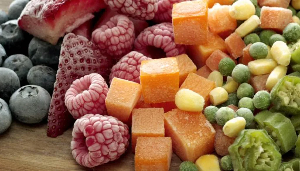 طعام مثلج أو طازج... أيهما أفضل؟