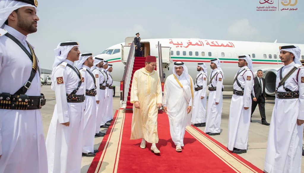 ممثل العاهل المغربي يصل الدوحة  للمشاركة في القمة العربية الإسلامية