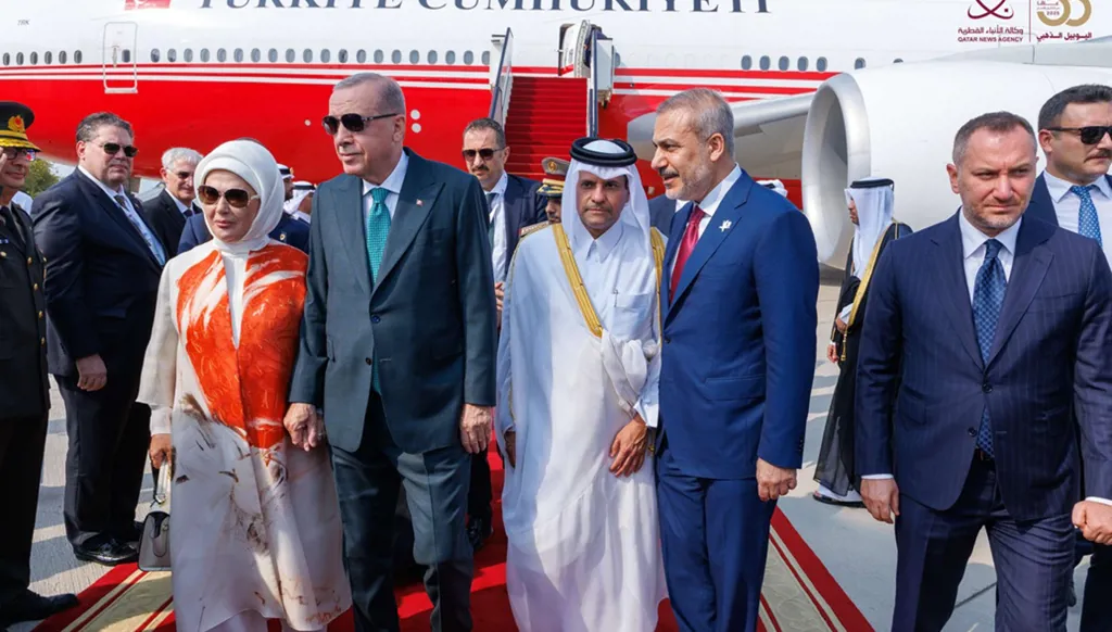رئيس الجمهورية التركية يصل الدوحة للمشاركة في القمة العربية الإسلامية الطارئة