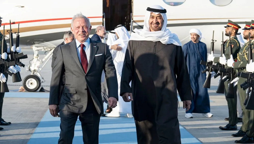 رفْضْ أي توجه إسرائيلي لضم الضفة... ملك الأردن ومحمد بن زايد يبحثان التطورات الإقليمية (فيديو)