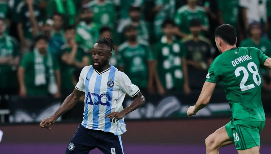 بيراميدز يحقق اللقب القاري الثاني في تاريخه بفوز مثير على الأهلي السعودي