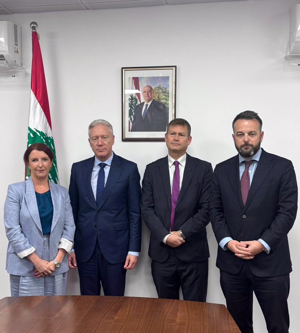 الوفد النيابي البريطاني يلتقي رجي (إكس)