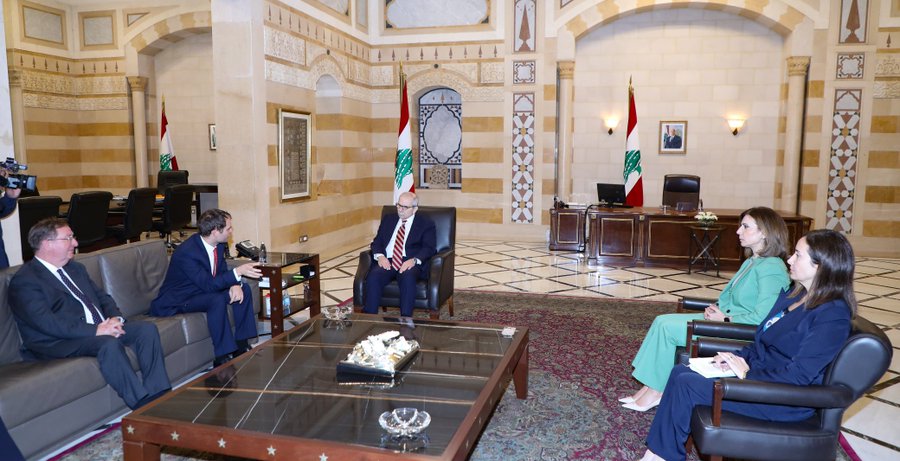 نواف سلام وهاميش فالكونر (إكس).