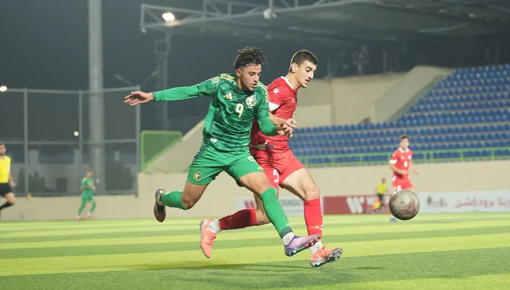 السعودية تتوّج بلقب غرب آسيا تحت 17 عاماً بعد مباراة مثيرة (فيديو وصور)