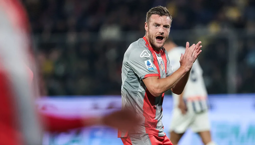 جيمي فاردي يثبت أنّ العطاء لا عمر له