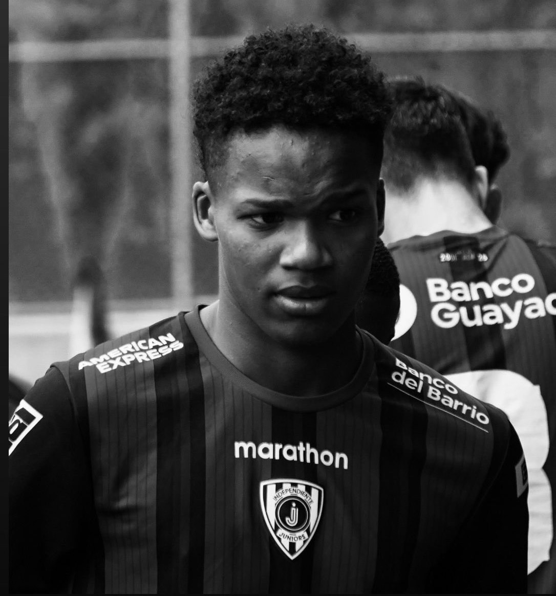 ميغيل نازارينو. (إنديبندينتي ديل فالي)