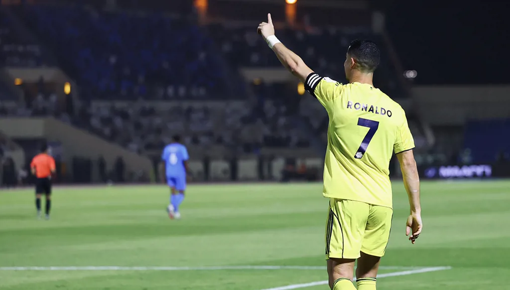 أسعار تذاكر جنونية في ودية النصر والوحدة بسبب رونالدو