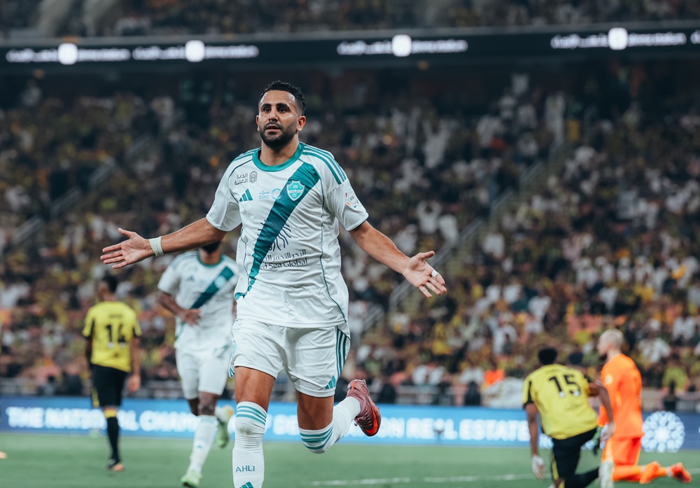 لاعب الأهلي السعودي رياض محرز. (حساب الأهلي على إكس)