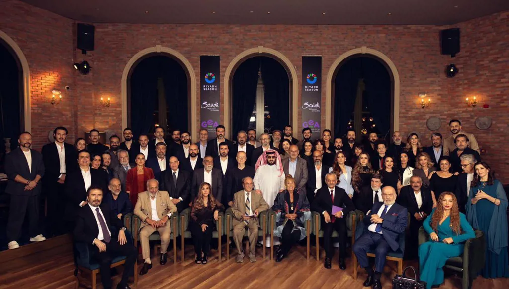 تركي آل الشيخ يجمع نجوم سوريا في الرياض: "مفاجآت"... وهدية من دمشق (صور وفيديو)