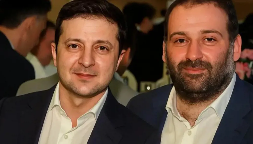 زيلينسكي يفرض عقوبات على أحد المقربين منه على خلفية فضيحة الفساد