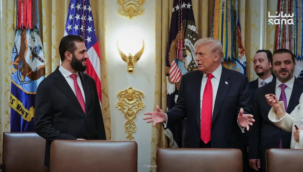 سوريا تفتح صفحة جديدة مع واشنطن… مباحثات تاريخية حول رفع العقوبات وفرص الاستثمار