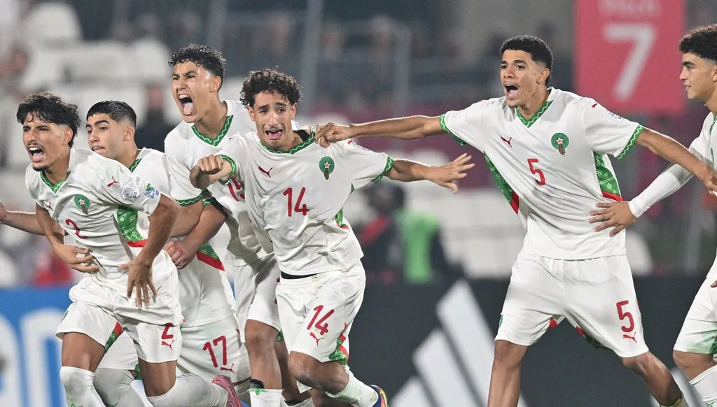 اكتمال مشهد دور الـ16 في كأس العالم للناشئين والمغرب يواصل الحلم العربي في قطر