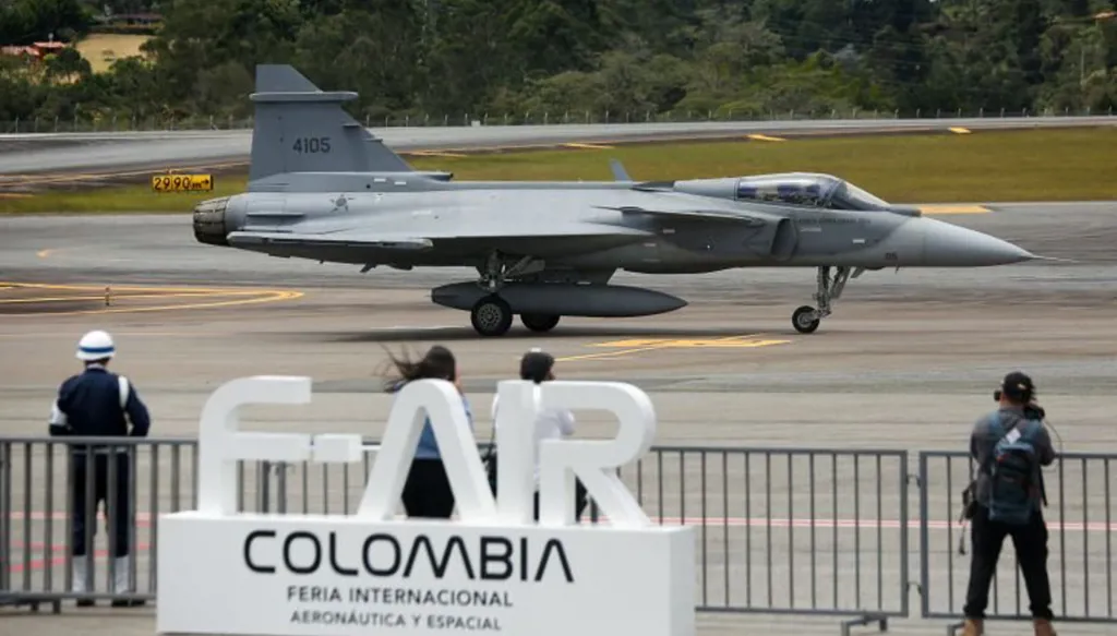 " بقيمة 4.3 مليارات دولار"... كولومبيا تعلن شراء 17 مقاتلة سويدية