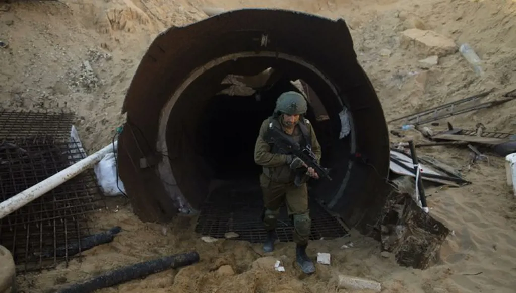 الجيش الإسرائيلي يعثر على جثث "تسعة مقاتلين" في أنفاق غزة