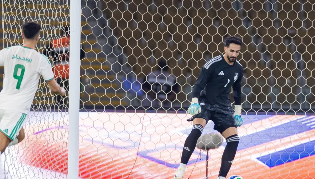 الجزائر تتغلب ودياً على السعودية