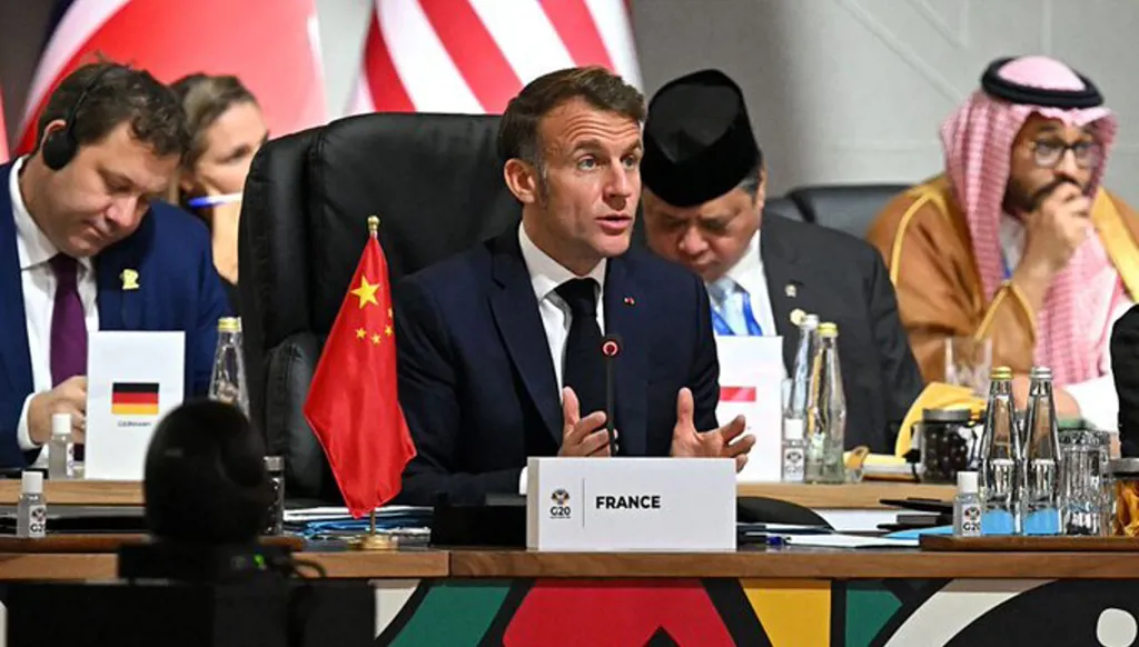 كارني وماكرون يبحثان ملف أوكرانيا على هامش قمة العشرين