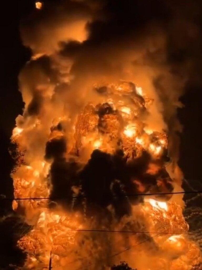  انفجار هائل يهز مصنع نفايات في سيدني (إكس)