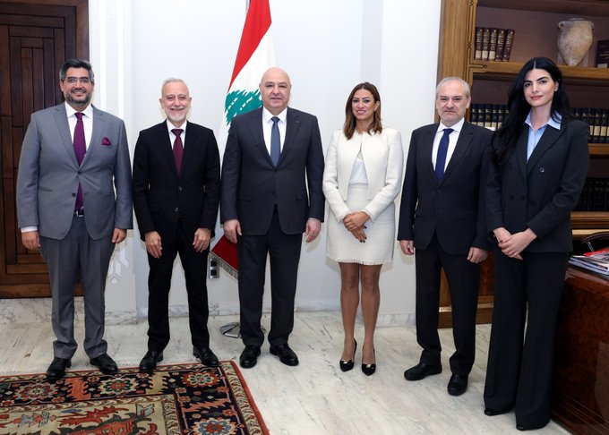 عون ووفد من مجلس إدارة مرفأ طرابلس (الرئاسة اللبنانية).