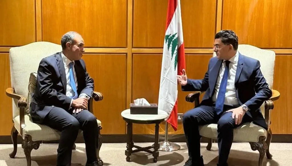 وزير الخارجية المصري وصل إلى بيروت حاملاً دعم بلاده للبنان