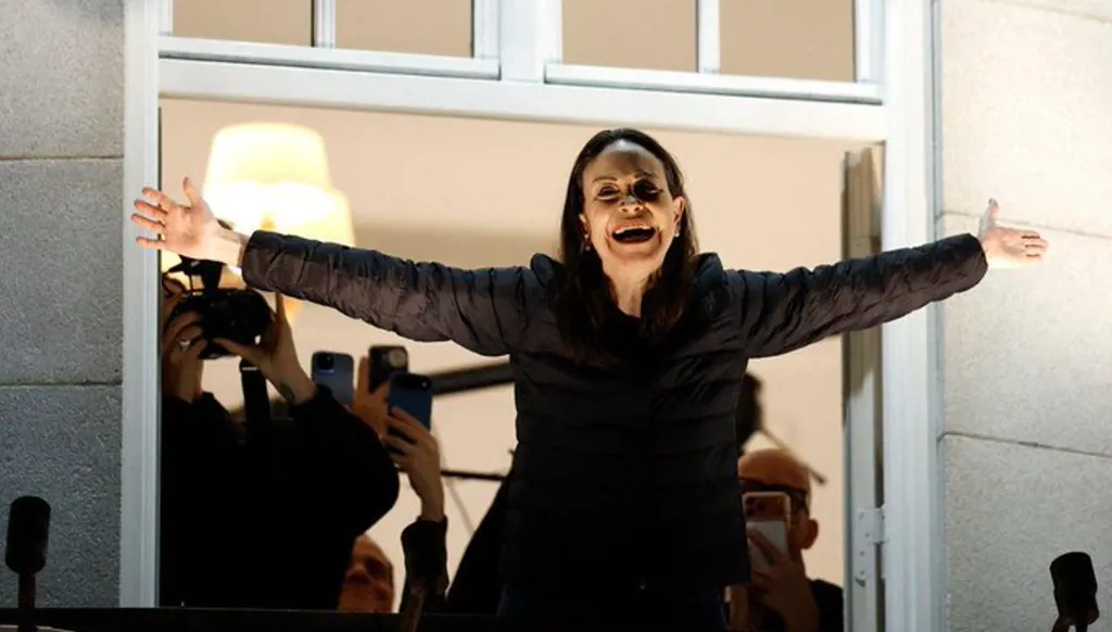 ماتشادو أصيبت بكسر في عمودها الفقري خلال مغادرتها فنزويلا