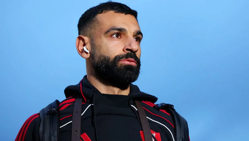 محمد صلاح يلتقي جوردان هندرسون في لندن وسط شائعات انتقال محتملة