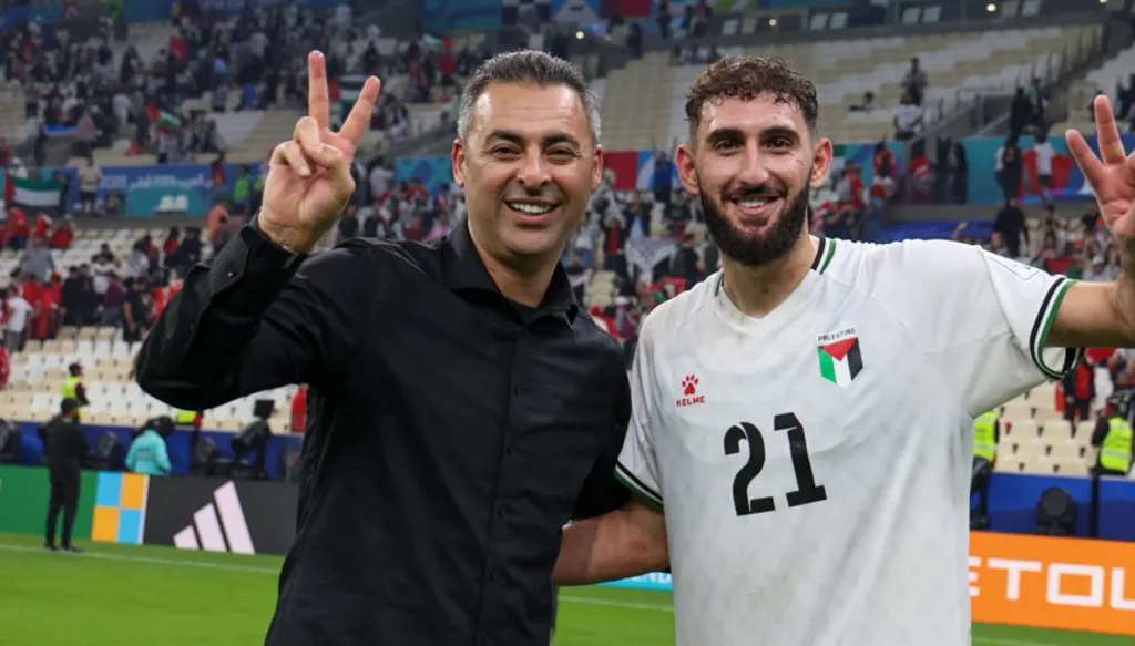 المدرب إيهاب أبو جزر. (وكالات)