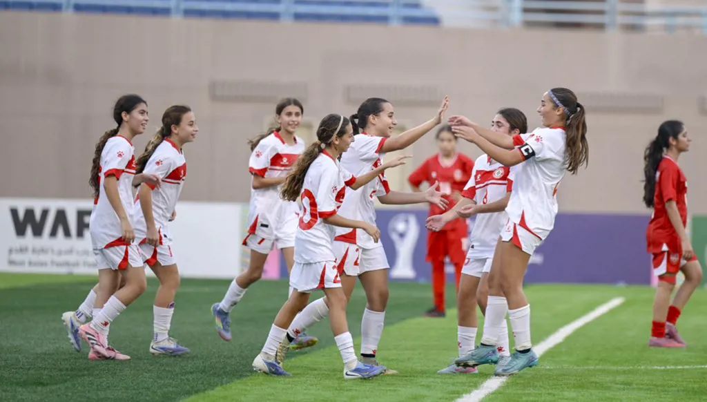 لبنان يفتتح بطولة غرب آسيا للواعدات بفوز ساحق على البحرين (صور)