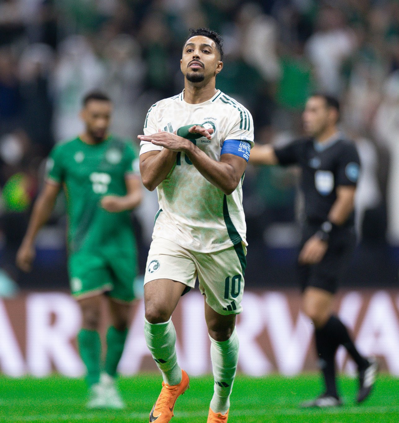 سالم الدوسري يتألق أمام جزر القمر. (وكالات)