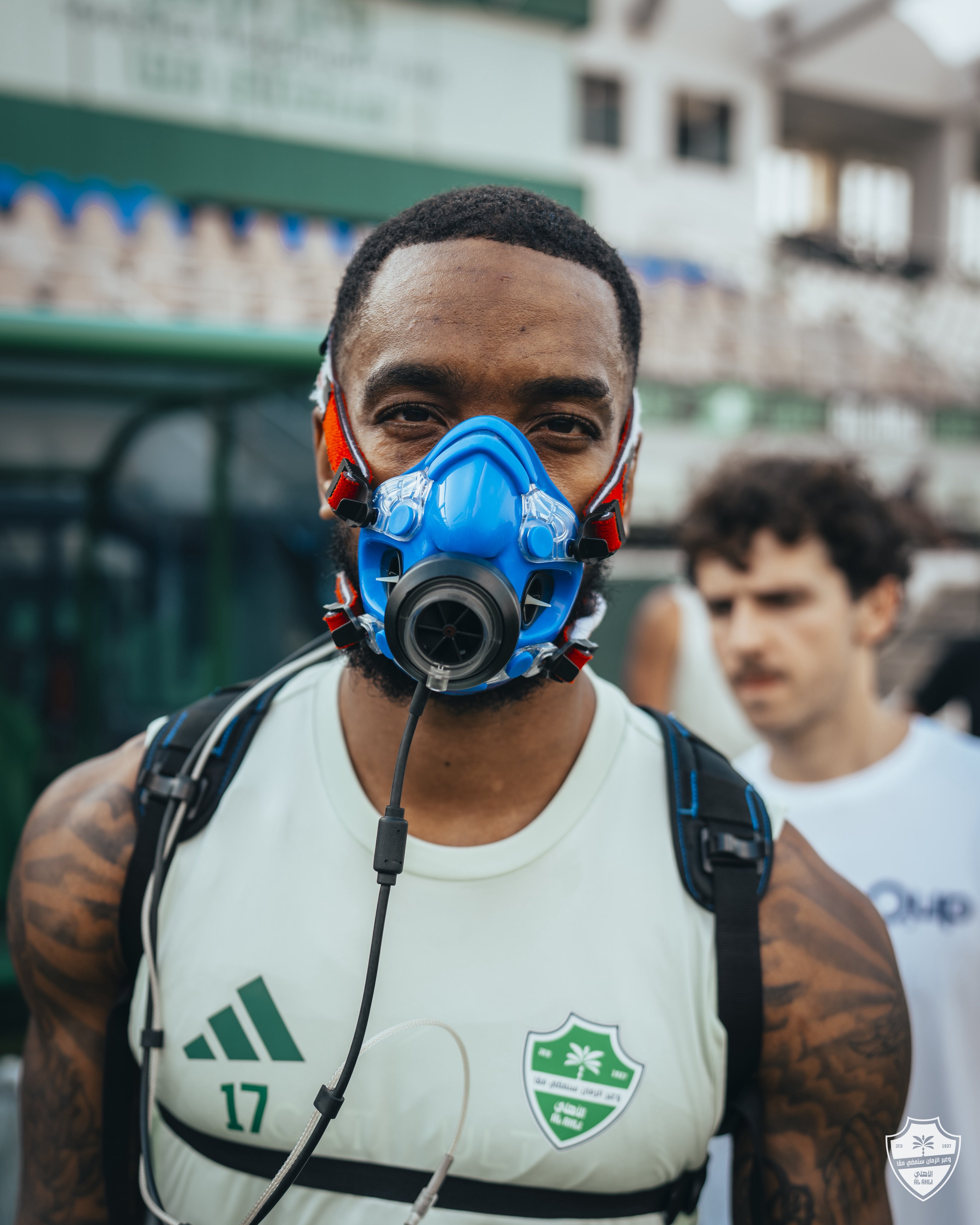 أقنعة الأوكسجين في تدريبات الأهلي السعودي. (حساب الأهلي على إكس)