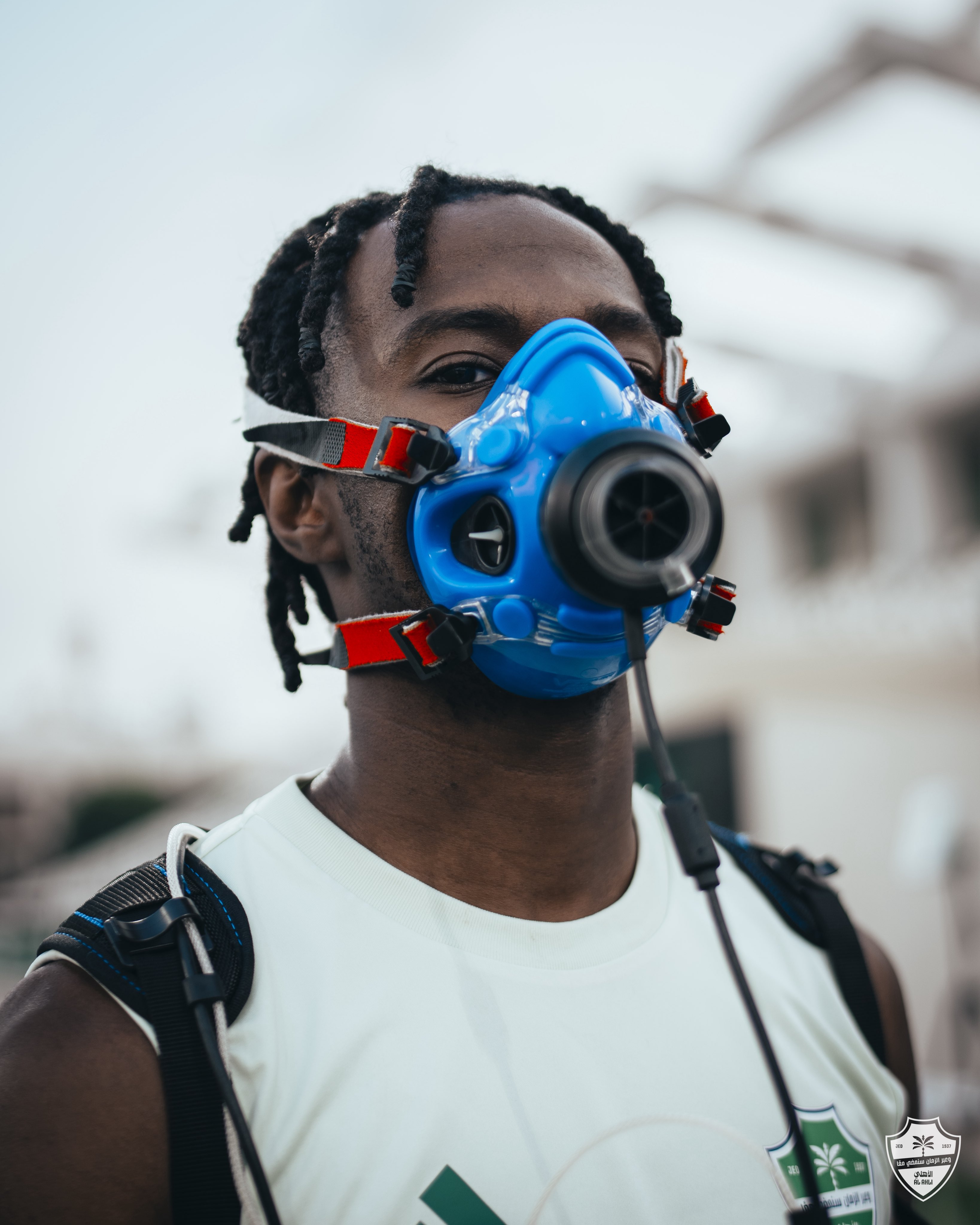 أقنعة الأوكسجين في تدريبات الأهلي السعودي. (حساب الأهلي على إكس)